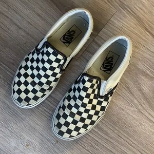 Platform slip on checkered vans